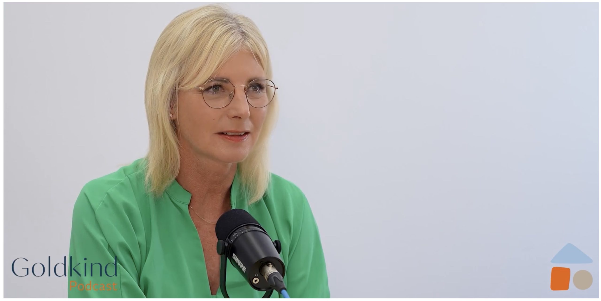 Ulrike Scharf, Familienministerin in Bayern, beim GOLDKIND-Video-Podcast.